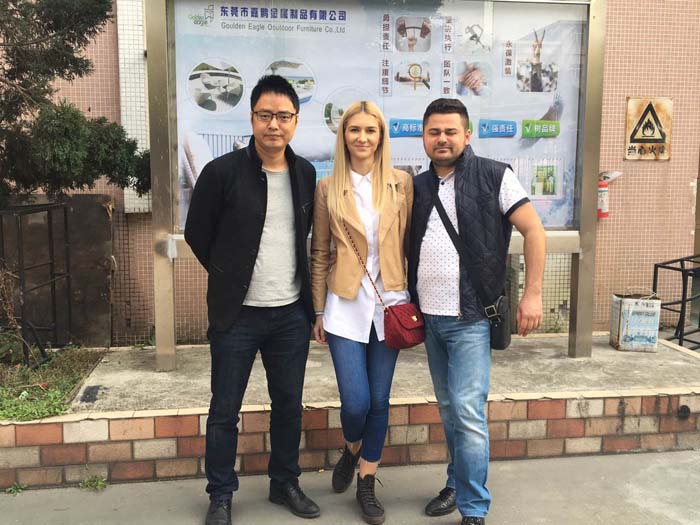 热烈庆祝嘉鹏户外躺床与罗马尼亚客户合作！